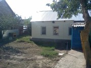 дом 1, 2  часть 30 кв м участок 2 сотки.вход отдельный.
