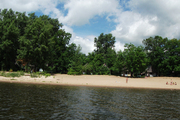 Продается летний дом на берегу р. Волги (турбаза Дружба).